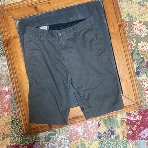 Volcom size 28 men shorts